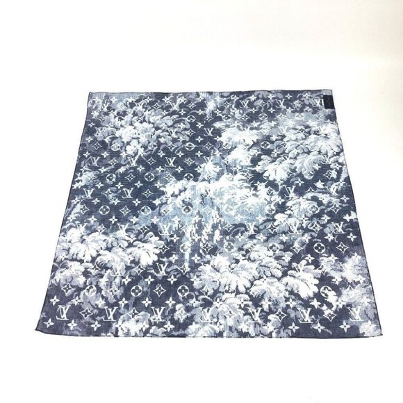 Auth LOUIS VUITTON MP2886 Monogram tapestry Three-piece set Mask & pouch & banda - Picture 2 of 11